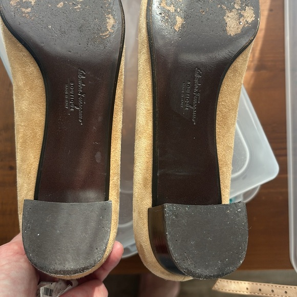 Shoes - Picture 4 of 5